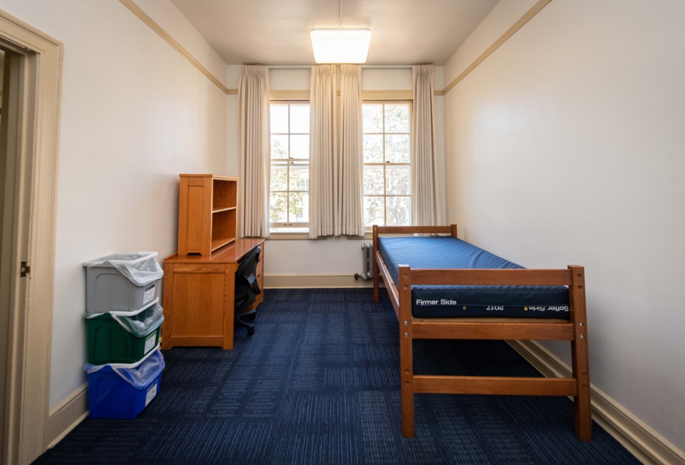 Single Bedroom Single Bedroom