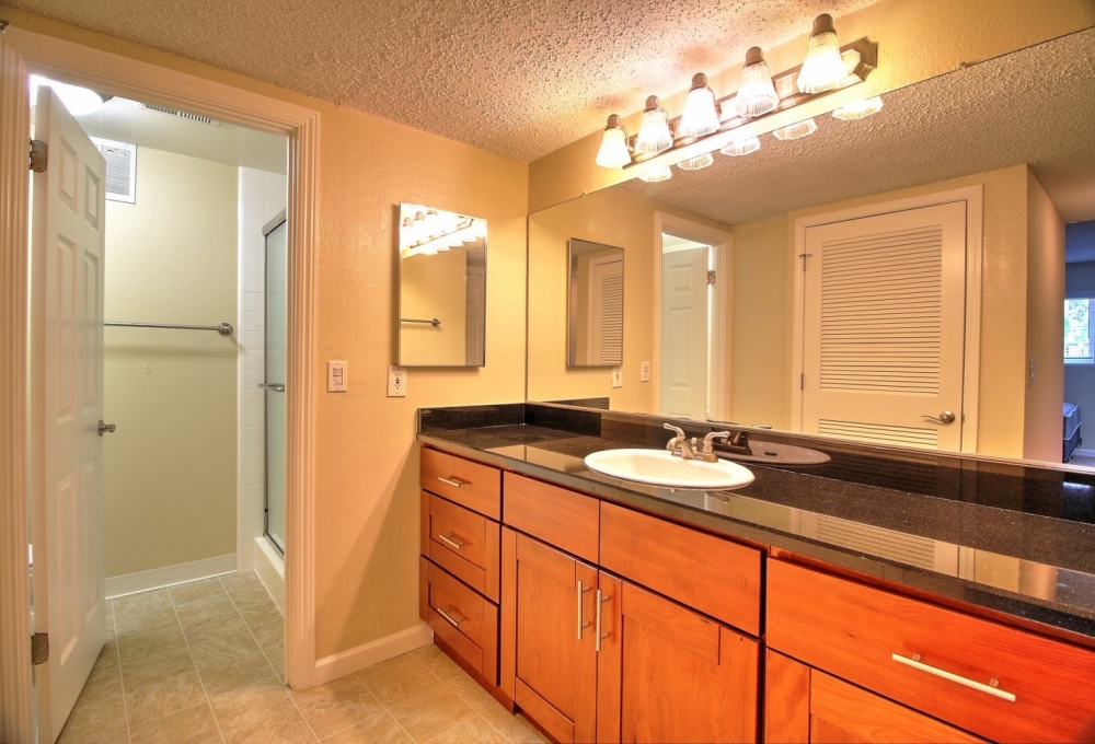 Bathroom Bathroom