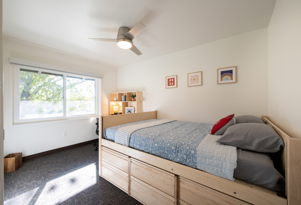 Escondido Low-Rises, 2-Bedroom, Bedroom Escondido Low-Rises, 2-Bedroom, Bedroom