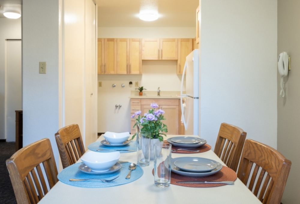 Escondido South, 2-Bedroom, Kitchen and Dining Room Escondido South, 2-Bedroom, Kitchen and Dining Room