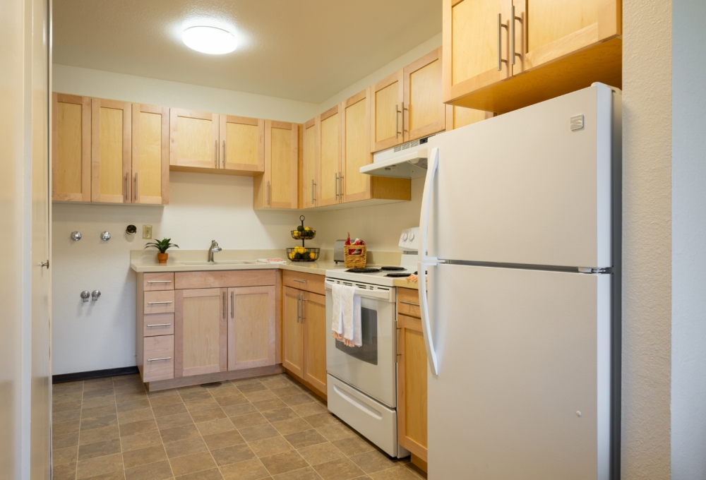 Escondido South, 2-Bedroom, Kitchen Escondido South, 2-Bedroom, Kitchen