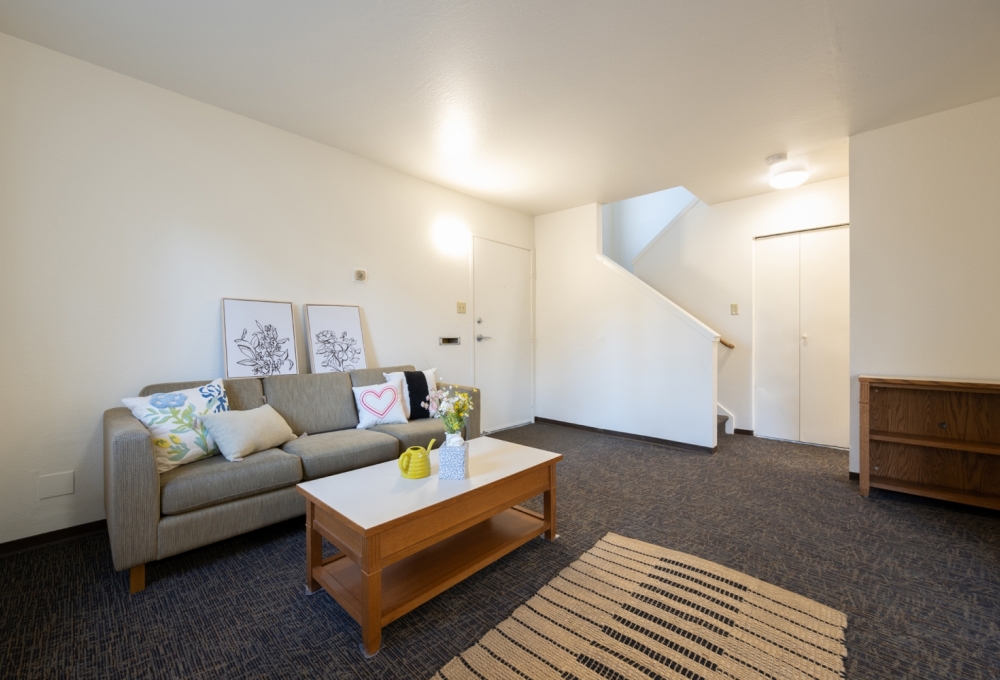 Escondido South, 2-Bedroom, Living Room Escondido South, 2-Bedroom, Living Room