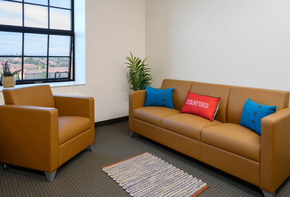 Premium Studio - Living Room Space Premium Studio - Living Room Space
