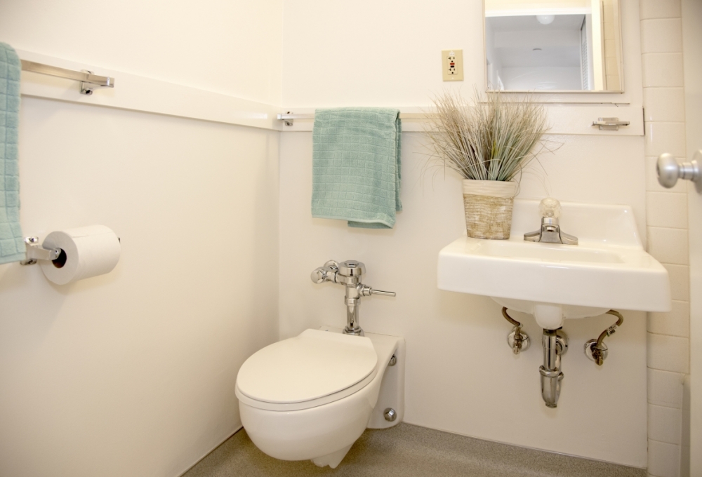Escondido Village Midrise - One-Bedroom, One-Bath Compact McFarland Mid-rise Apartments - available for couples without children Bathroom Escondido Village Midrise - One-Bedroom, One-Bath Compact McFarland Mid-rise Apartments - available for couples without children Bathroom