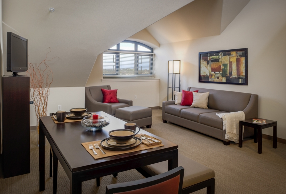 Munger 2-bedroom Apartment Living Room and Dining Room Munger 2-bedroom Apartment Living Room and Dining Room