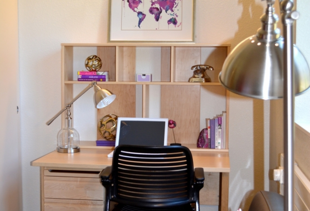 Kennedy Junior 2-Bedroom/2 Bathroom Apartment, Study Area Kennedy Junior 2-Bedroom/2 Bathroom Apartment, Study Area