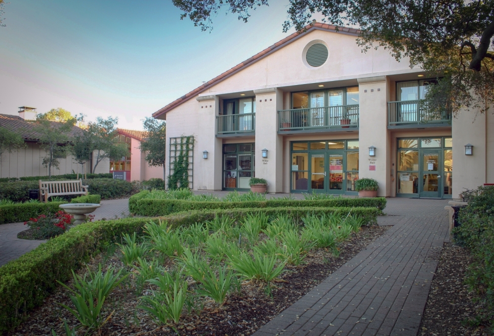 Stanford Neighborhood T Stanford R&DE