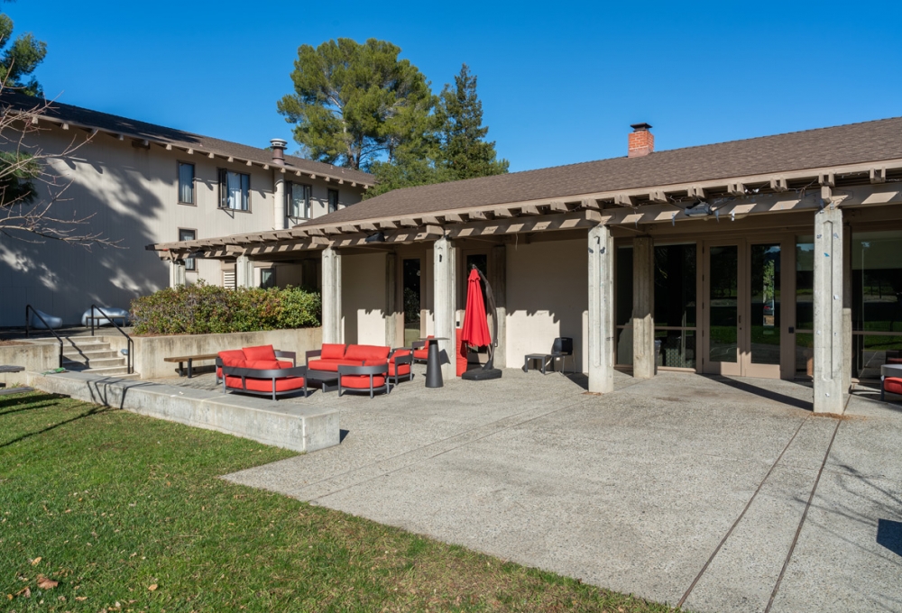 680 Lomita Drive 680 Lomita Drive