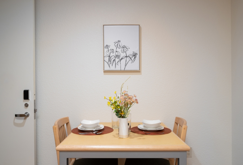 EVGR, Junior Premium, 2-Bedroom, Dining Room EVGR, Junior Premium, 2-Bedroom, Dining Room