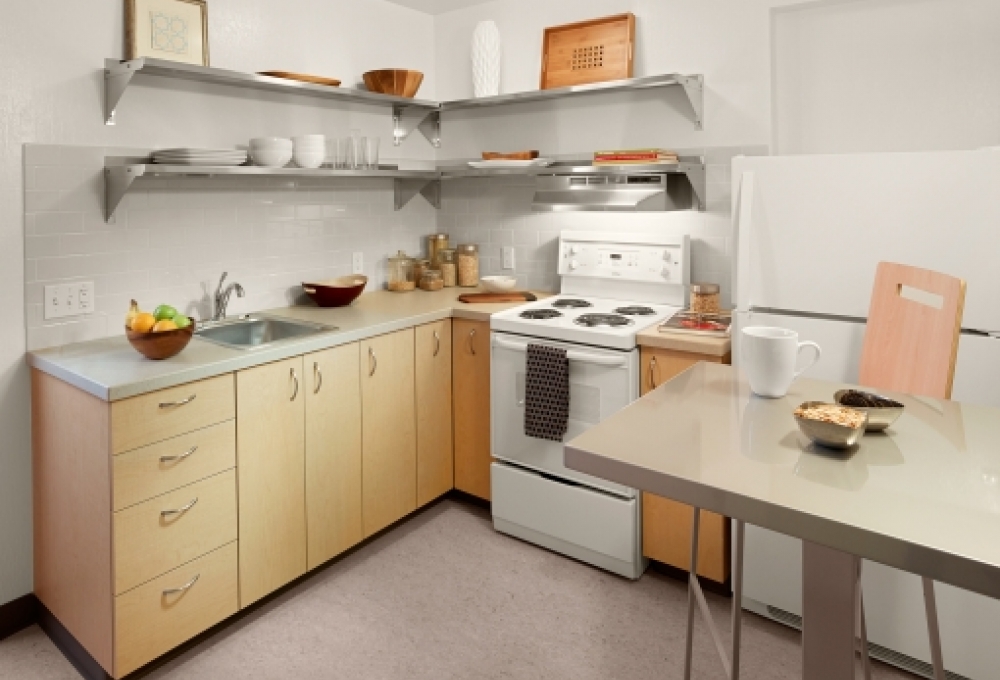 EV High-Rises, Junior 2-Bedroom, Kitchen EV High-Rises, Junior 2-Bedroom, Kitchen